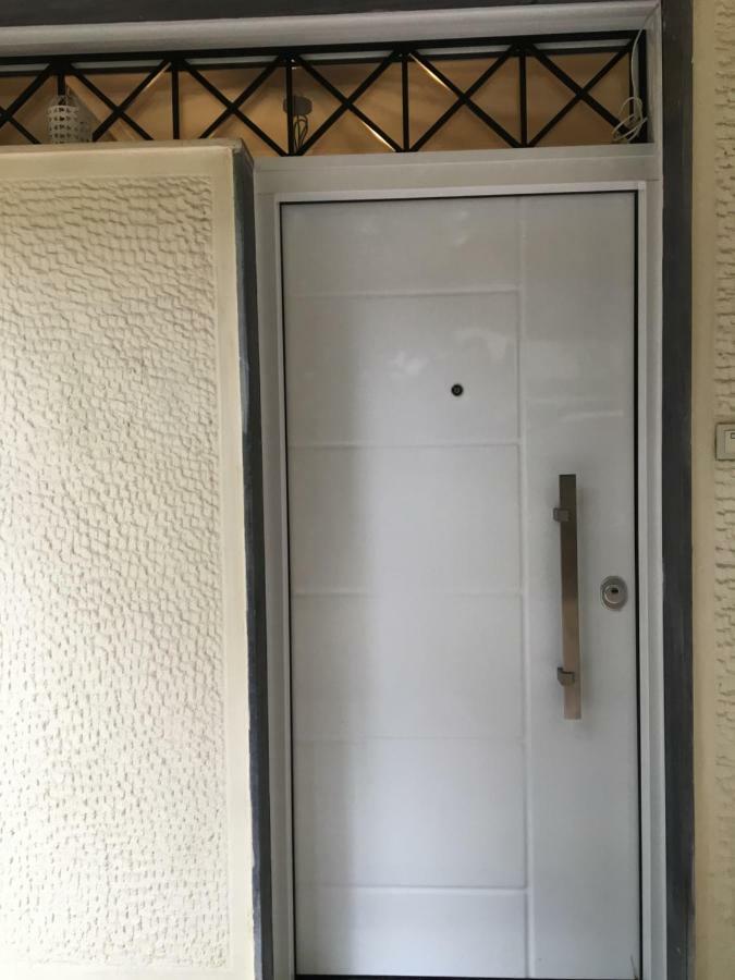 Anastasis Apartment In Palaio Faliro Athens Exterior photo